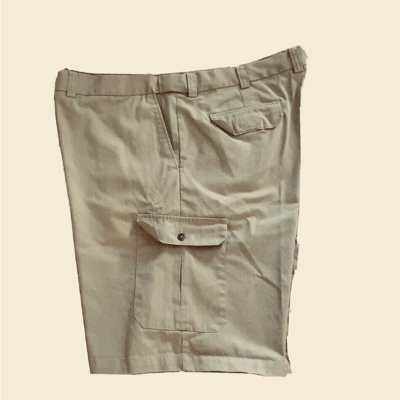 George Foreman Comfort Zone Cargo Shorts Men Size 46 Waist Relaxed - Picture 3 of 6